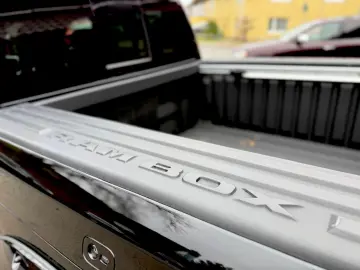 DODGE OFFROAD LIMITED RAMBOX AHK NAVI PDC GARANTIE LIF