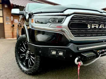 DODGE CLEAN CARFAX LIMITED PANO LUFT RAMBOX AHK NAVI