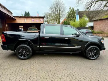 DODGE CLEAN CARFAX LIMITED PANO LUFT RAMBOX AHK NAVI