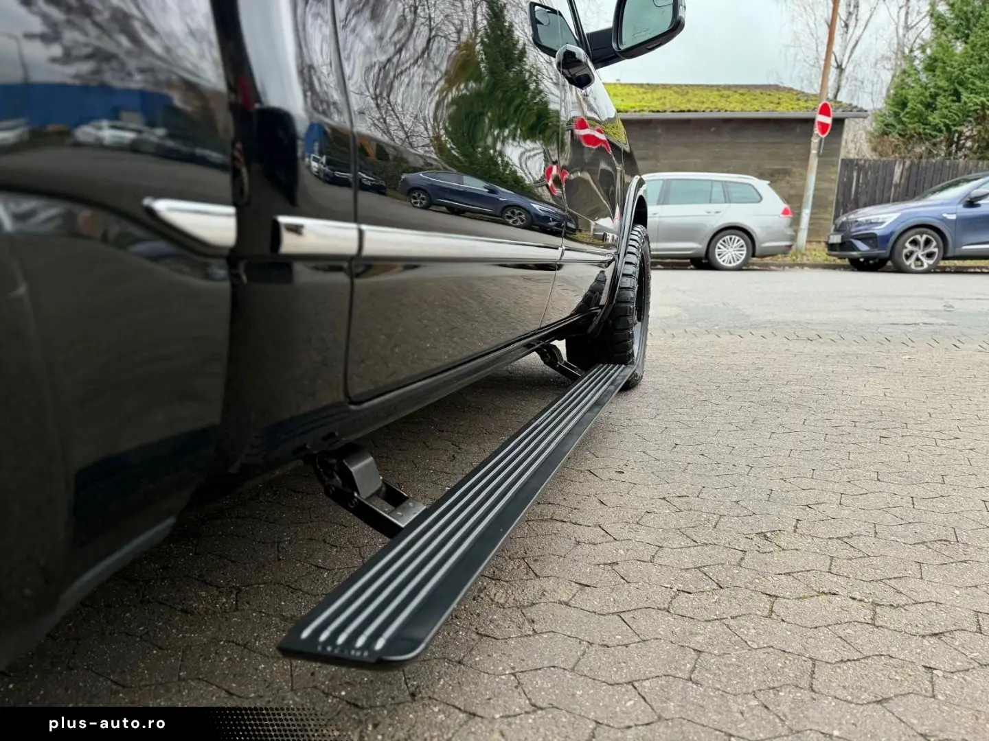 DODGE CLEAN CARFAX LIMITED PANO LUFT RAMBOX AHK NAVI