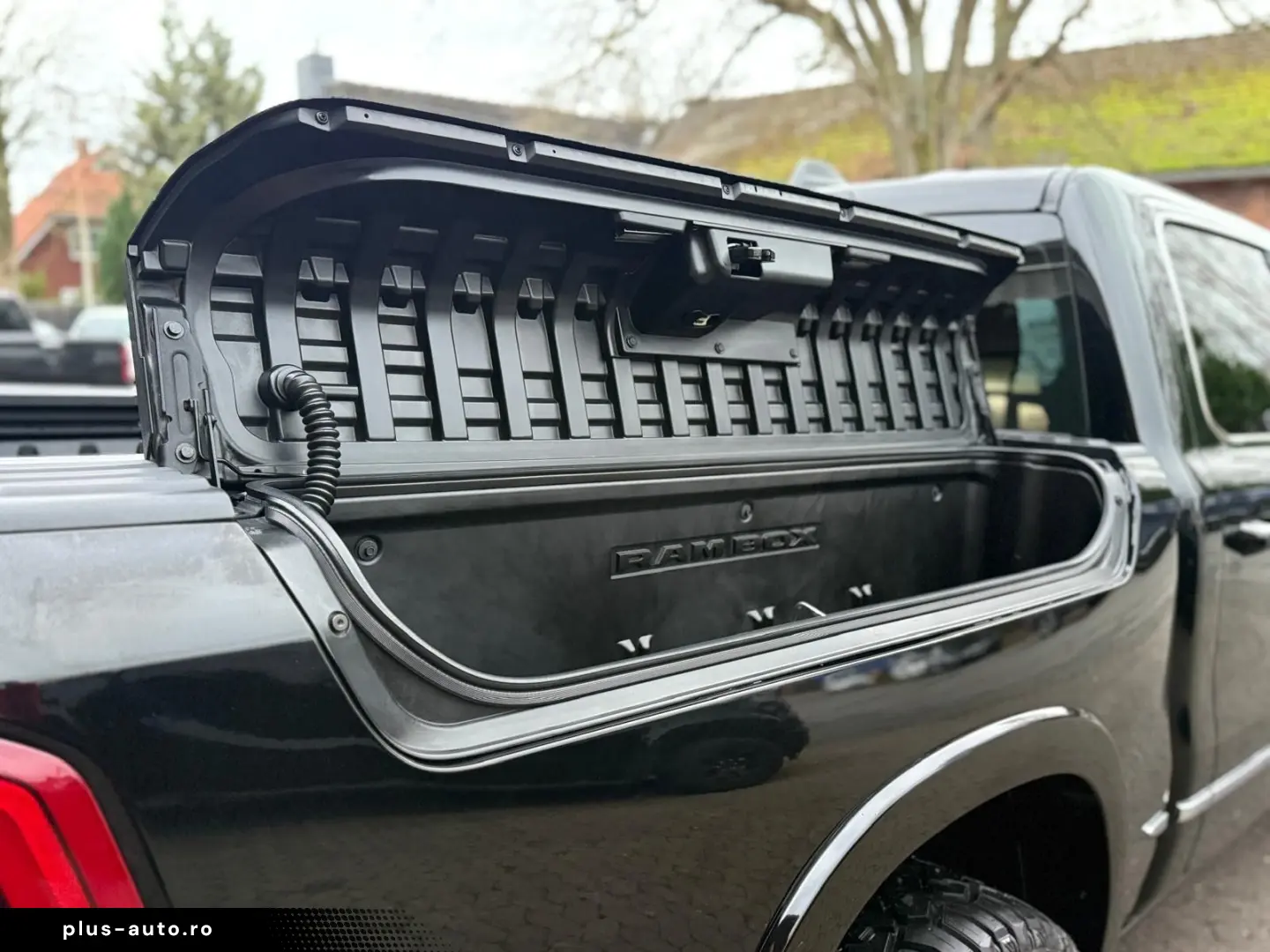 DODGE CLEAN CARFAX LIMITED PANO LUFT RAMBOX AHK NAVI