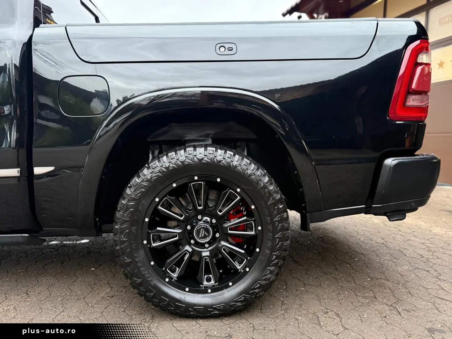 DODGE CLEAN CARFAX LIMITED PANO LUFT RAMBOX AHK NAVI