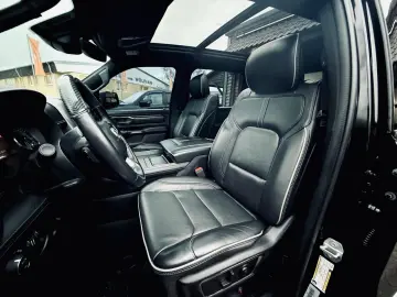 DODGE CLEAN CARFAX LIMITED PANO LUFT RAMBOX AHK NAVI