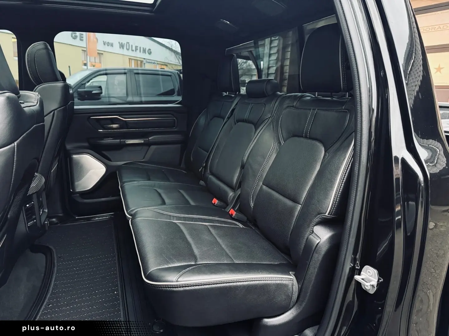 DODGE CLEAN CARFAX LIMITED PANO LUFT RAMBOX AHK NAVI