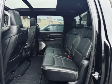 DODGE CLEAN CARFAX LIMITED PANO LUFT RAMBOX AHK NAVI