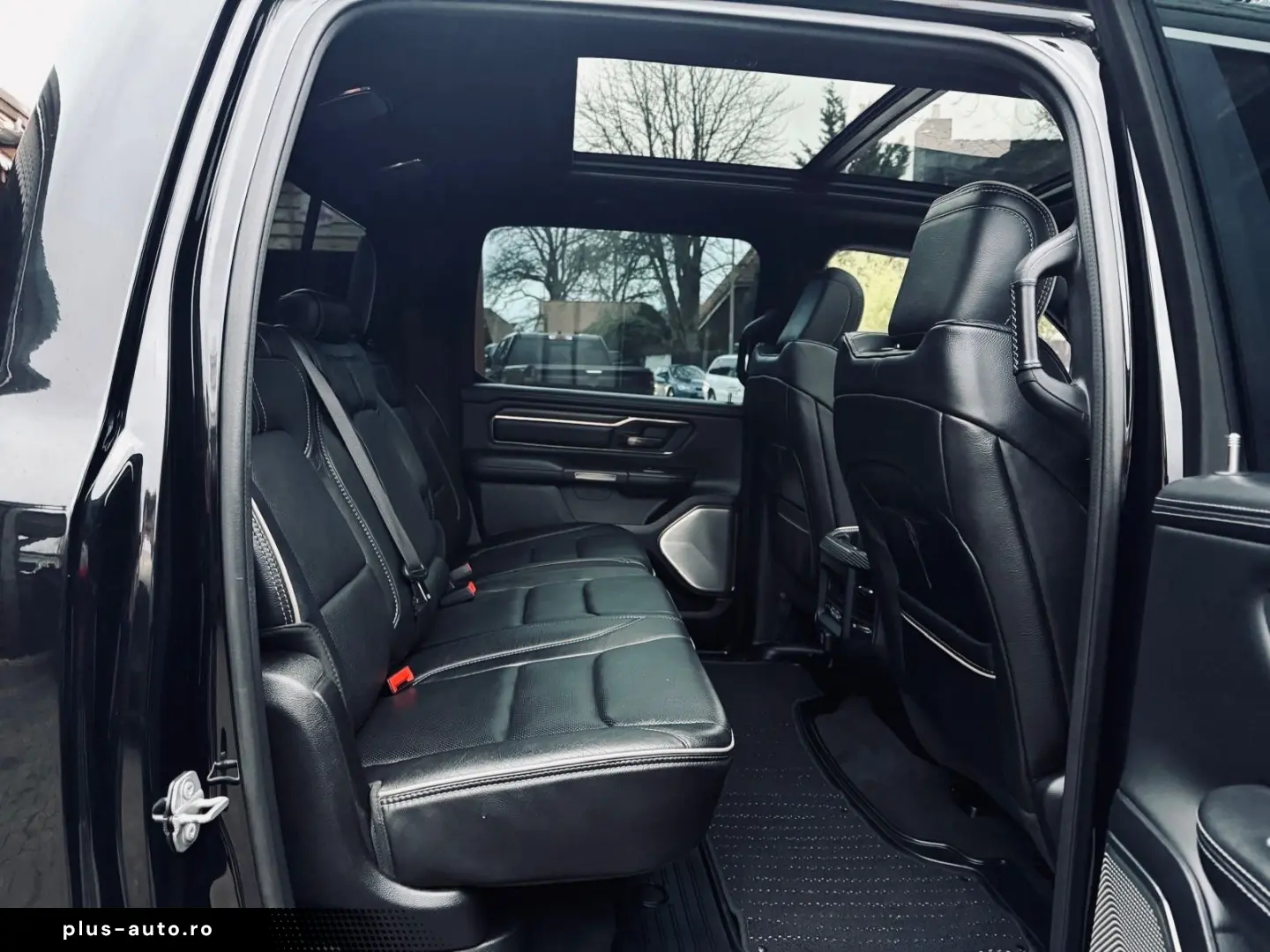 DODGE CLEAN CARFAX LIMITED PANO LUFT RAMBOX AHK NAVI