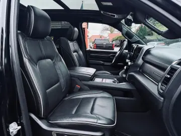 DODGE CLEAN CARFAX LIMITED PANO LUFT RAMBOX AHK NAVI