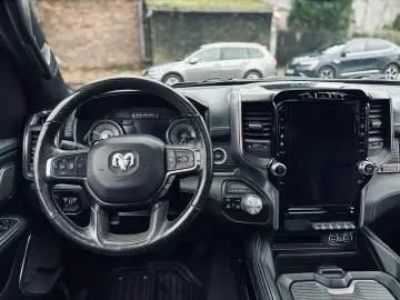 DODGE CLEAN CARFAX LIMITED PANO LUFT RAMBOX AHK NAVI