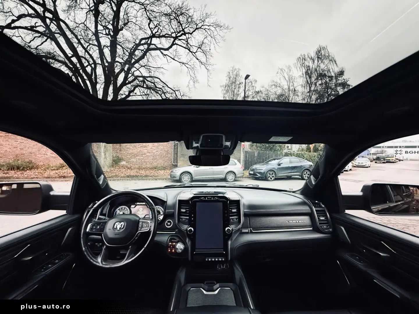 DODGE CLEAN CARFAX LIMITED PANO LUFT RAMBOX AHK NAVI