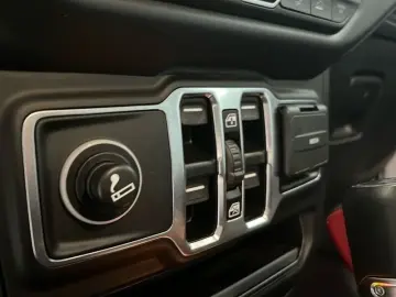 ANDERE Jeep Wrangler 4xe 2.0 PHEV 380CV Unlimited Sahar