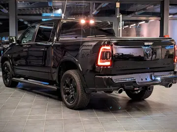 DODGE RAM 1500  Laramie Limited Night HEMI 5.7L   4x4