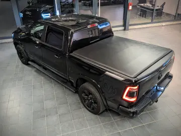 DODGE RAM 1500  Laramie Limited Night HEMI 5.7L   4x4