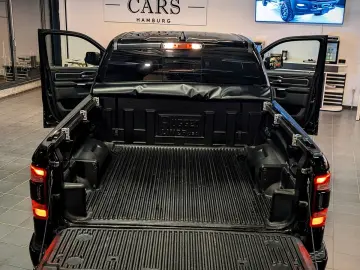 DODGE RAM 1500  Laramie Limited Night HEMI 5.7L   4x4