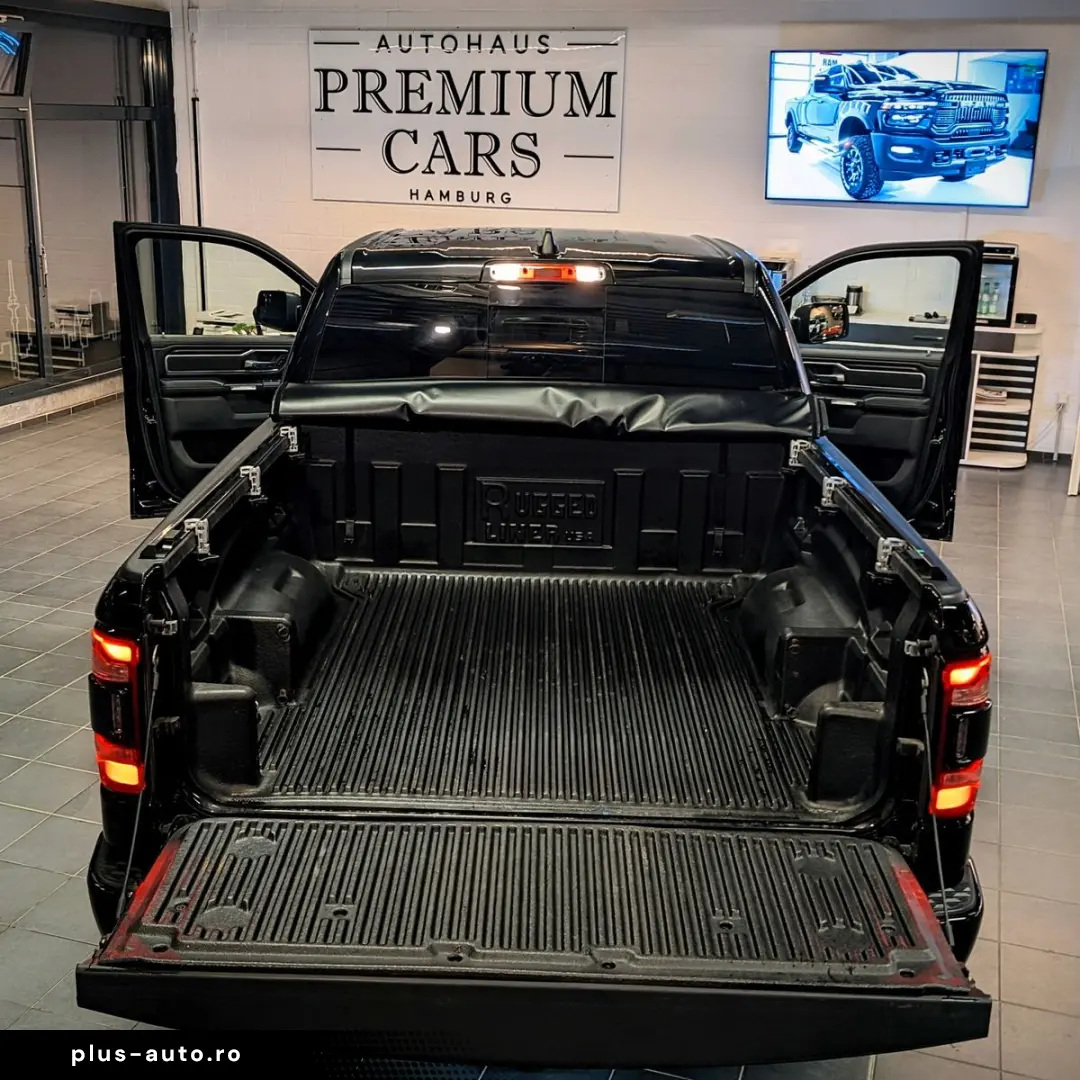 DODGE RAM 1500  Laramie Limited Night HEMI 5.7L   4x4