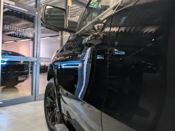 DODGE RAM 1500  Laramie Limited Night HEMI 5.7L   4x4