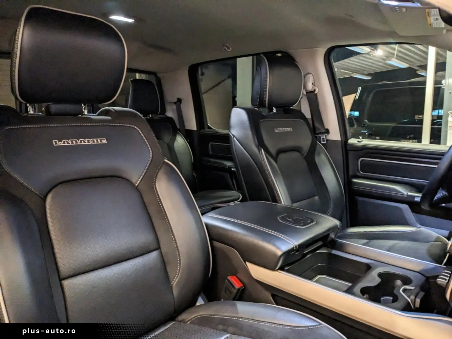 DODGE RAM 1500  Laramie Limited Night HEMI 5.7L   4x4