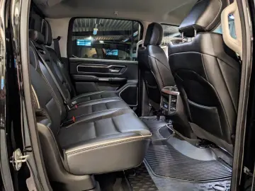 DODGE RAM 1500  Laramie Limited Night HEMI 5.7L   4x4