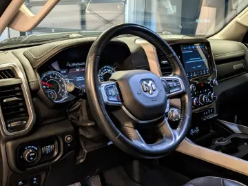 DODGE RAM 1500  Laramie Limited Night HEMI 5.7L   4x4