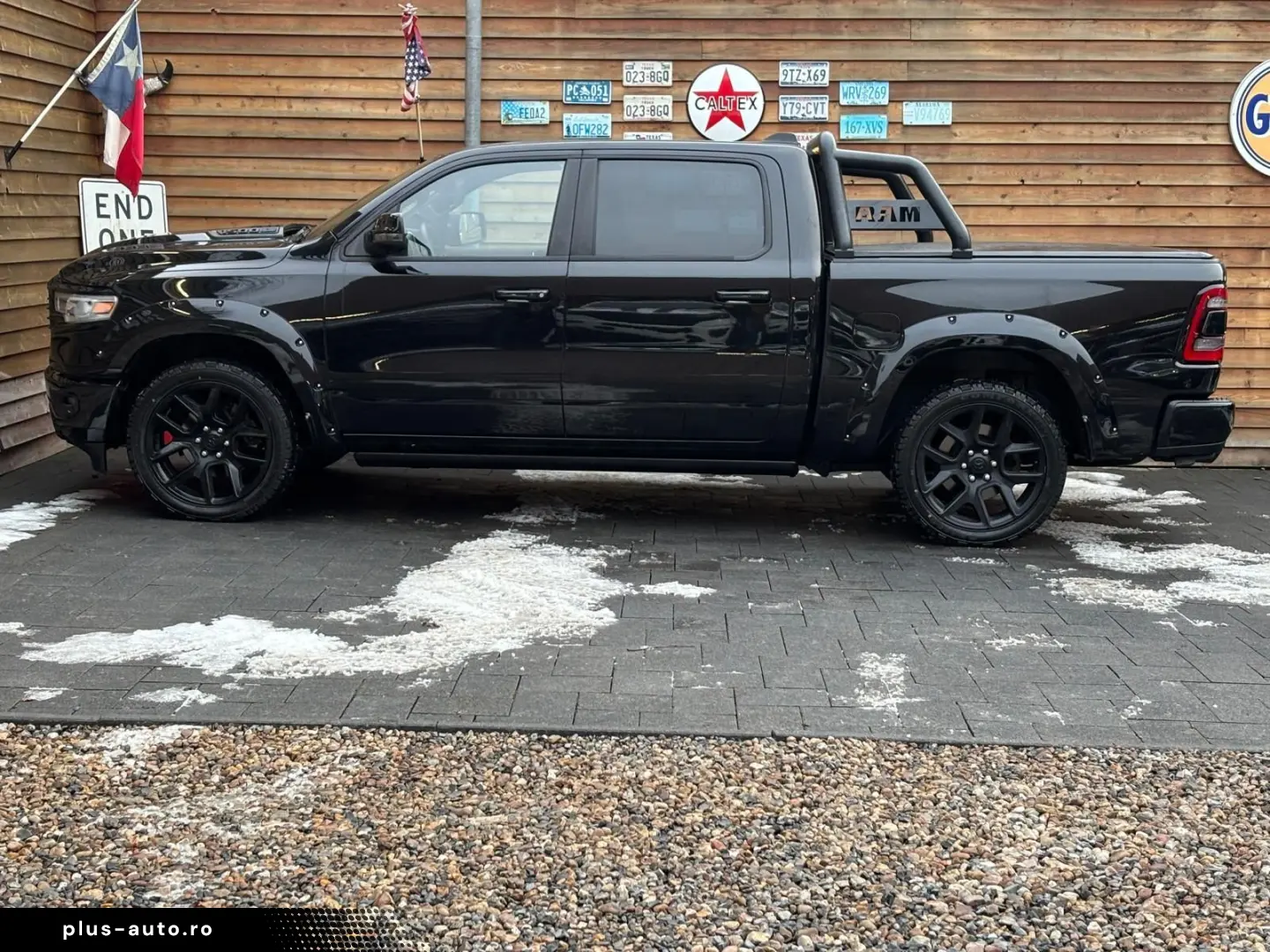 DODGE RAM 1500 Laramie 5.7L 12´´ Navi 4x4 LPG