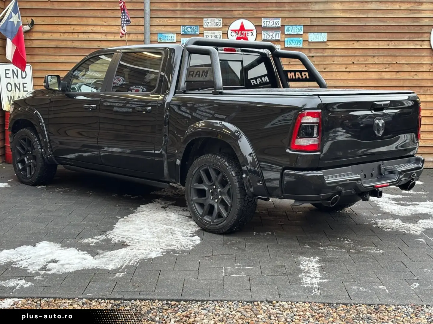 DODGE RAM 1500 Laramie 5.7L 12´´ Navi 4x4 LPG