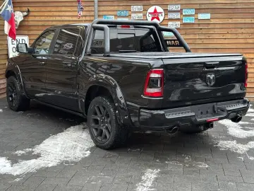 DODGE RAM 1500 Laramie 5.7L 12´´ Navi 4x4 LPG