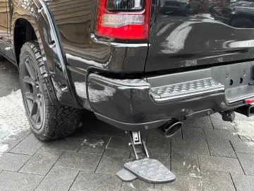 DODGE RAM 1500 Laramie 5.7L 12´´ Navi 4x4 LPG