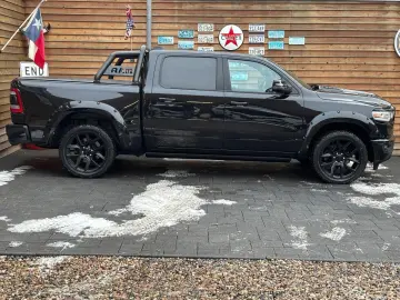 DODGE RAM 1500 Laramie 5.7L 12´´ Navi 4x4 LPG