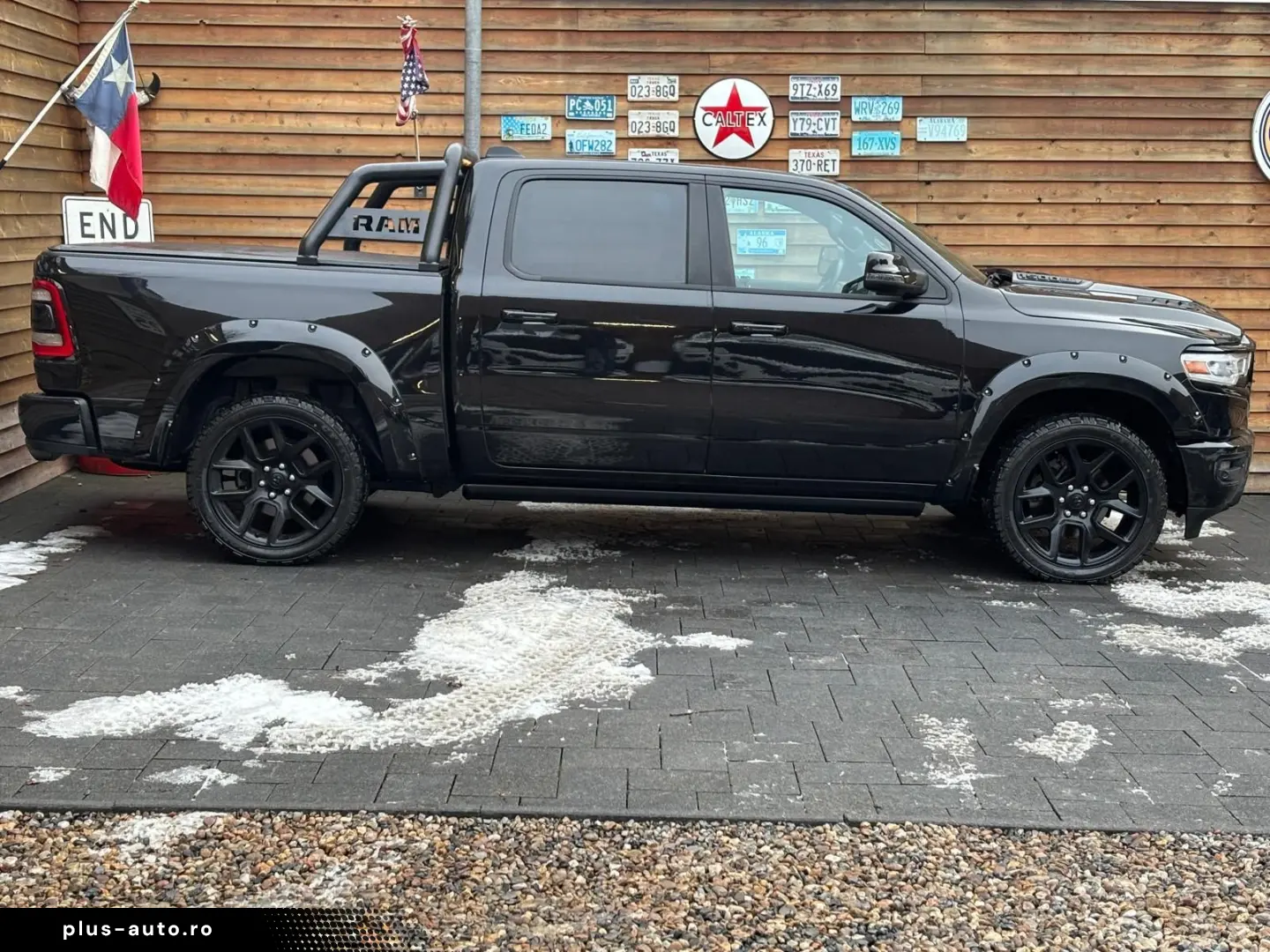 DODGE RAM 1500 Laramie 5.7L 12´´ Navi 4x4 LPG