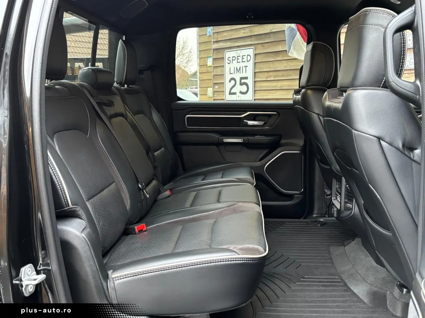 DODGE RAM 1500 Laramie 5.7L 12´´ Navi 4x4 LPG