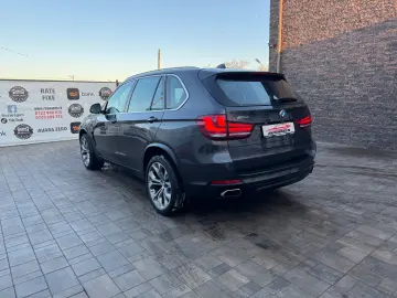 BMW X5 2015 12 2.0 Benzina