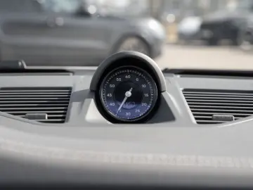 PORSCHE 992 992.2 911 Carrera Cabriolet Surround View