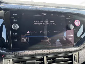 Volkswagen T-CROSS SUV 2021