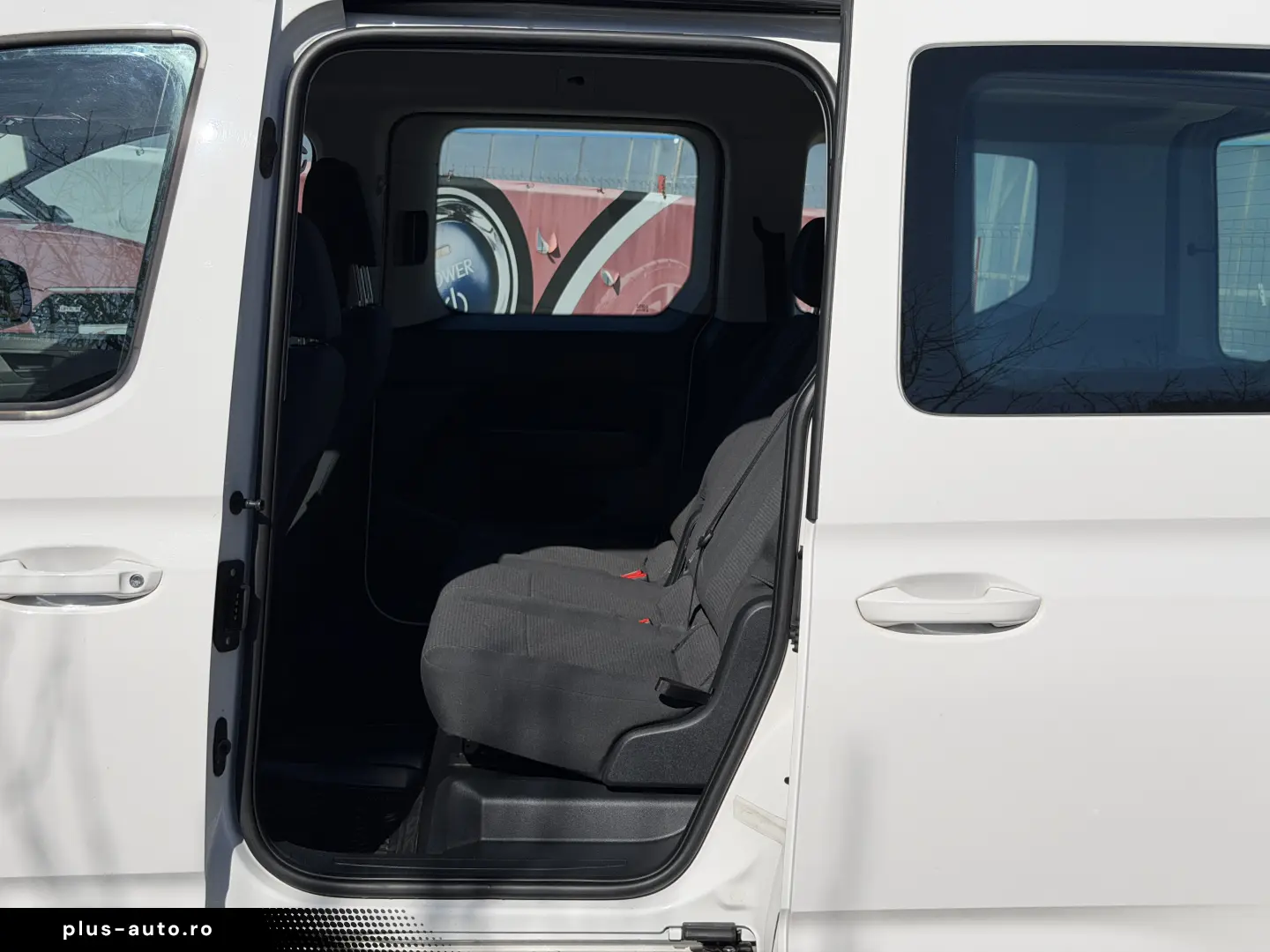 VW CADDY  2.0 TDI  5 locuri  12 luni garantie