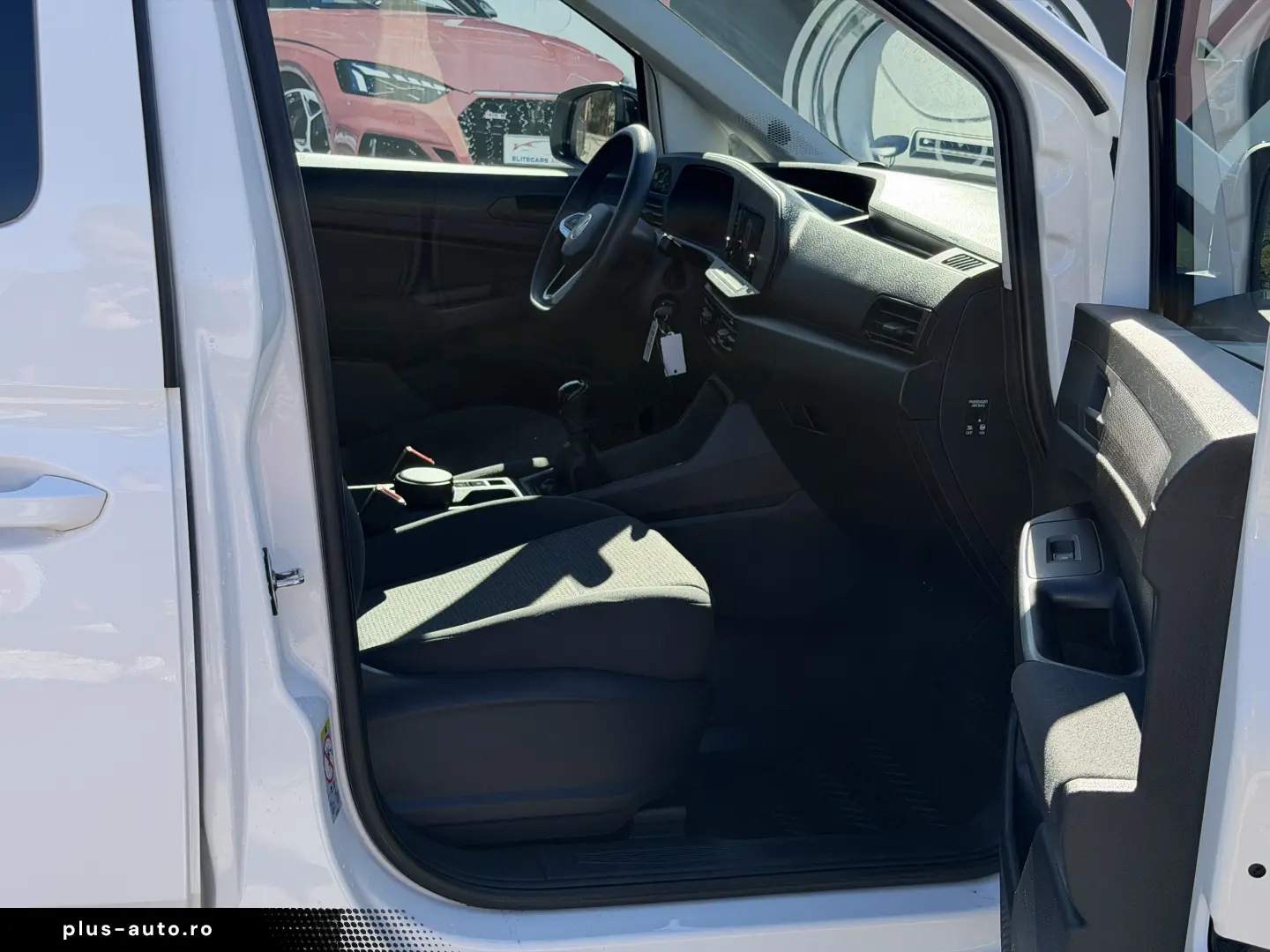 VW CADDY  2.0 TDI  5 locuri  12 luni garantie