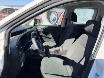 VW CADDY  2.0 TDI  5 locuri  12 luni garantie