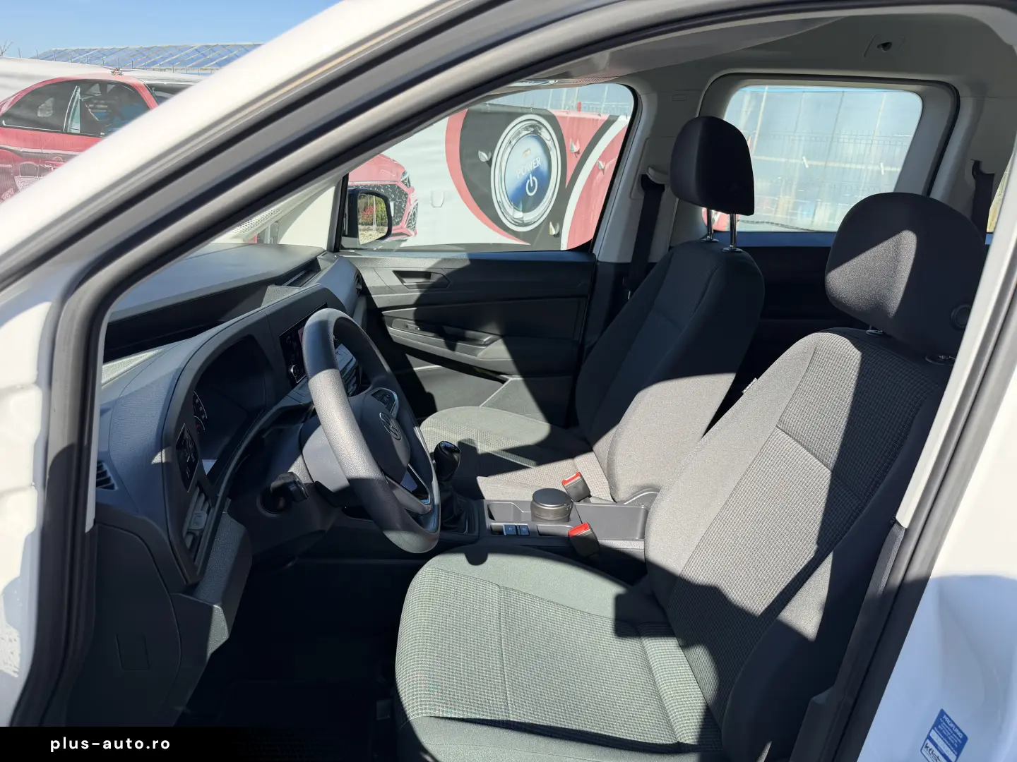 VW CADDY  2.0 TDI  5 locuri  12 luni garantie