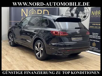 VW Touareg 3.0 TDI R-Line Black Style Luft 21 Navi