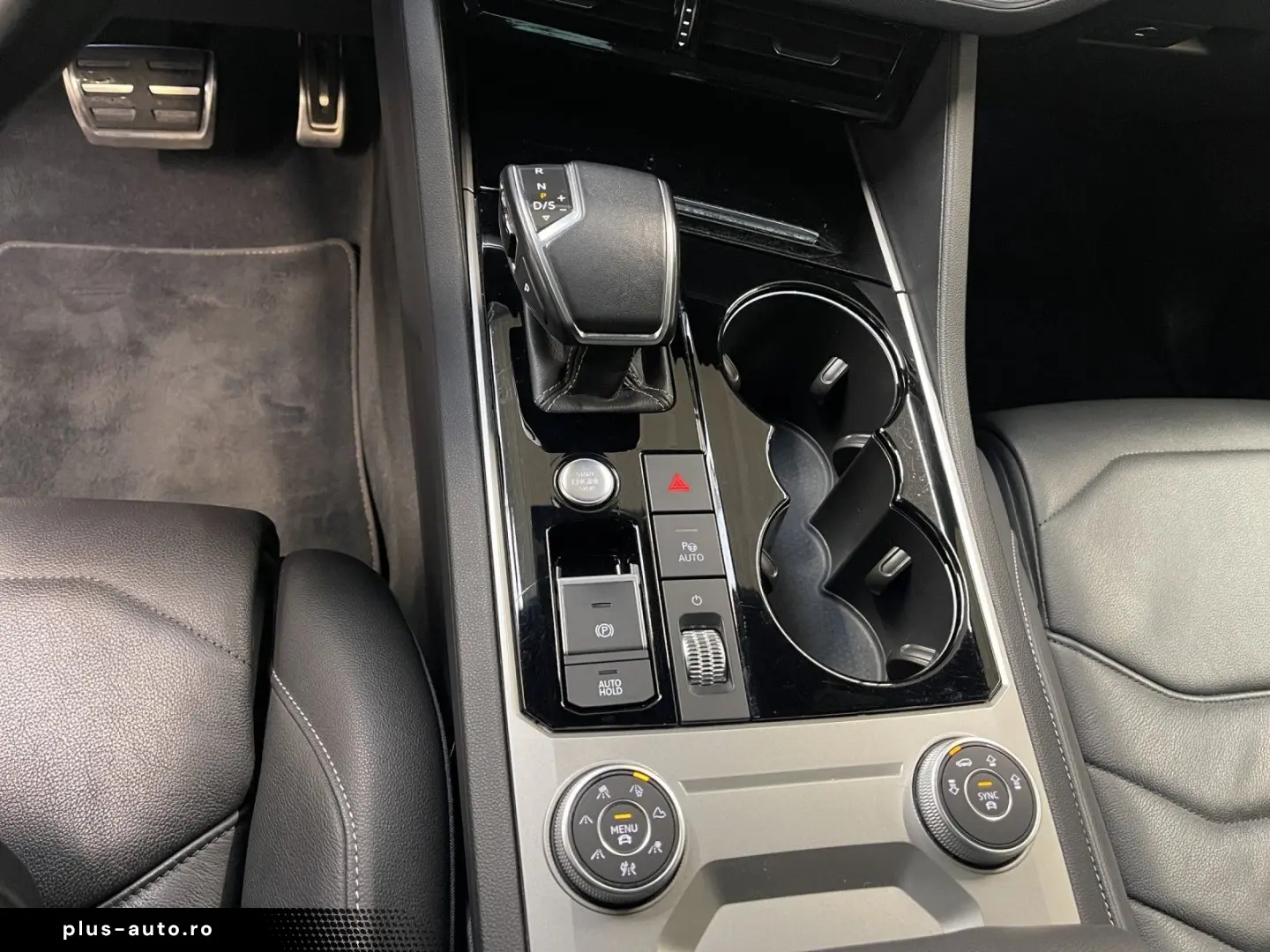 VW Touareg 3.0 V6 TDI 4Motion R-Line Pano R-Line LM