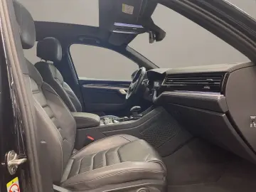 VW Touareg 3.0 V6 TDI 4Motion R-Line Pano R-Line LM