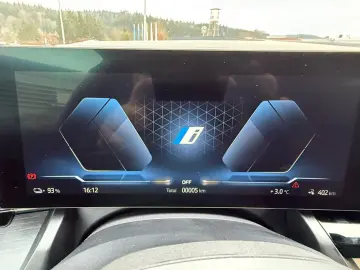BMW i5 e40 T. HUD ACC SuView.Sitzbel.LiveProf.AHK19