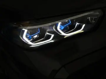 BMW X6 M Competition Sky Lounge Carbon Soft AHK TV