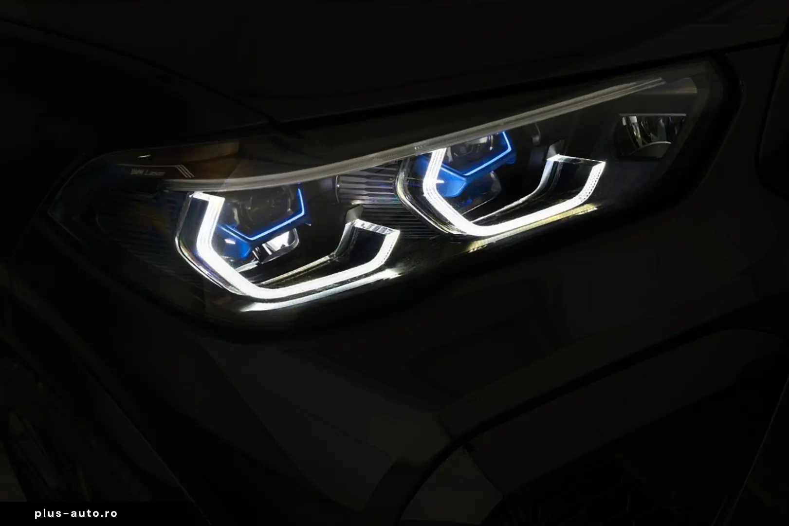 BMW X6 M Competition Sky Lounge Carbon Soft AHK TV