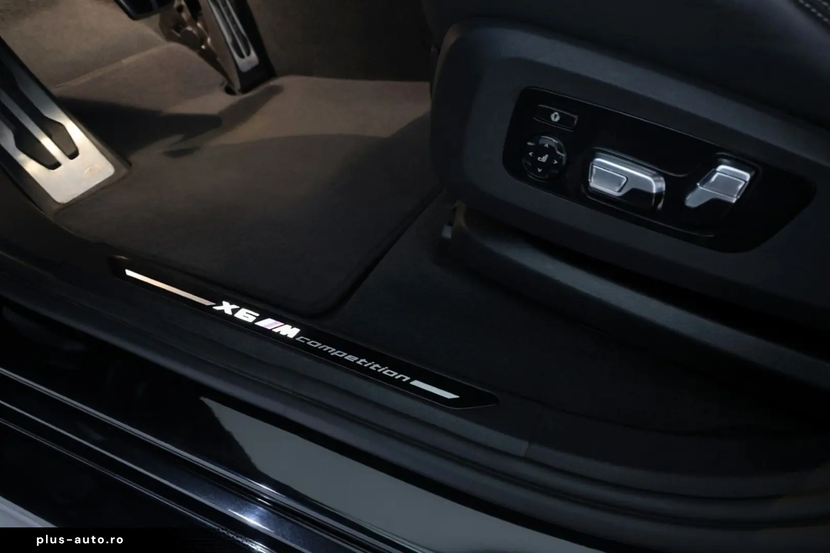 BMW X6 M Competition Sky Lounge Carbon Soft AHK TV