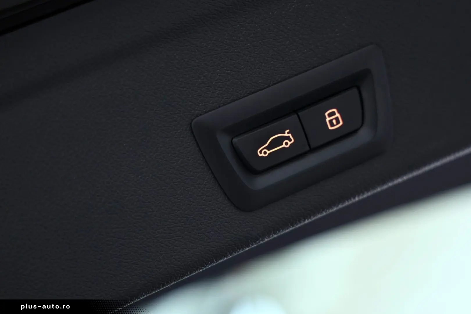 BMW X6 M Competition Sky Lounge Carbon Soft AHK TV