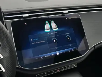 Mercedes-Benz E 200d AMG Burmester