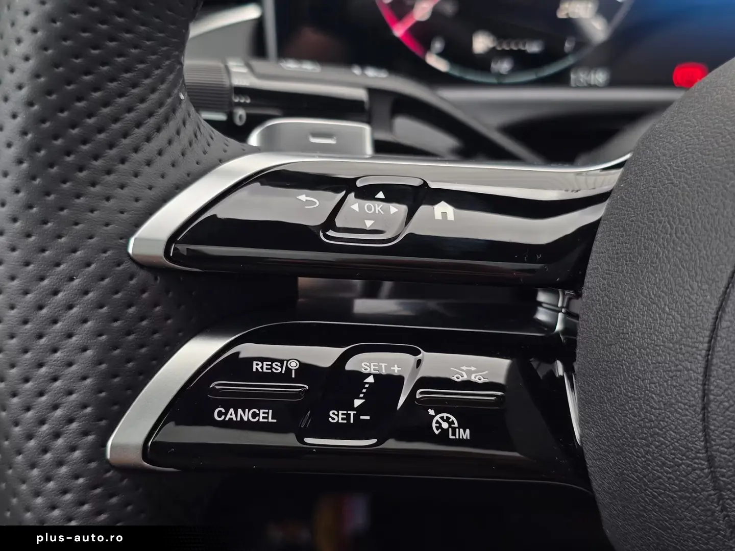 Mercedes-Benz E 200d AMG Burmester