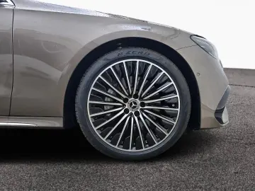 Mercedes-Benz E 200d AMG Burmester