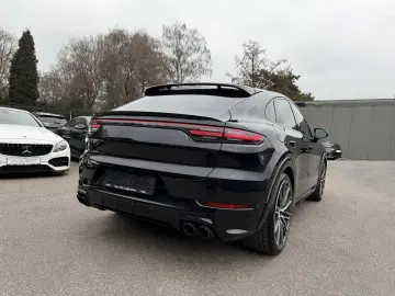 PORSCHE Cayenne Coupe GTS ACC HUD PDCC Massage STHZ