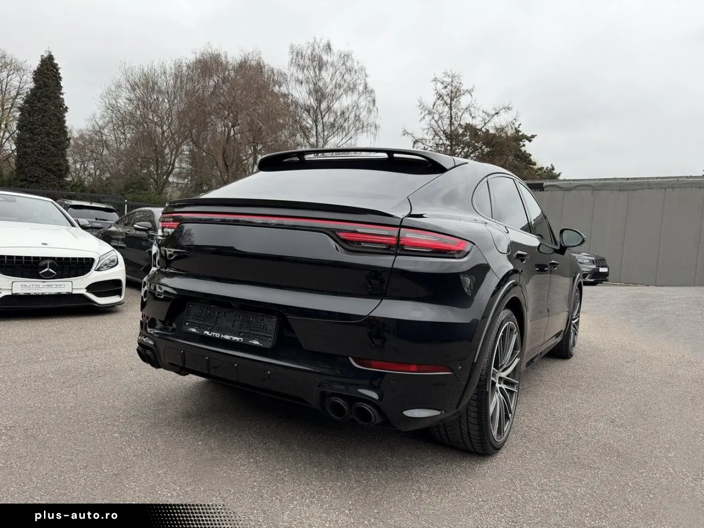 PORSCHE Cayenne Coupe GTS ACC HUD PDCC Massage STHZ