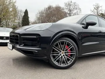 PORSCHE Cayenne Coupe GTS ACC HUD PDCC Massage STHZ